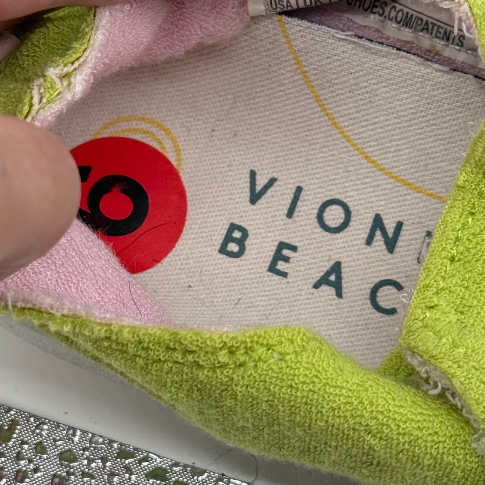 Vionic Beach Malibu Womens 6 Lime Green Terry Cloth Slip On Sneaker Vegan NEW