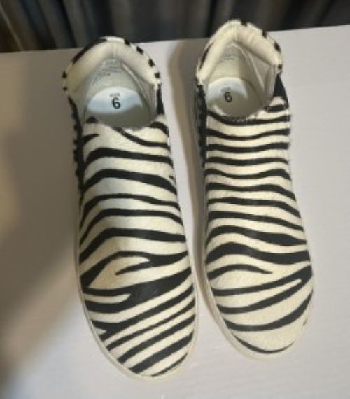 NWOT Coconuts by Matisse Zebra Print Slip-On Sneakers Artsy Preppy Biker Women 6