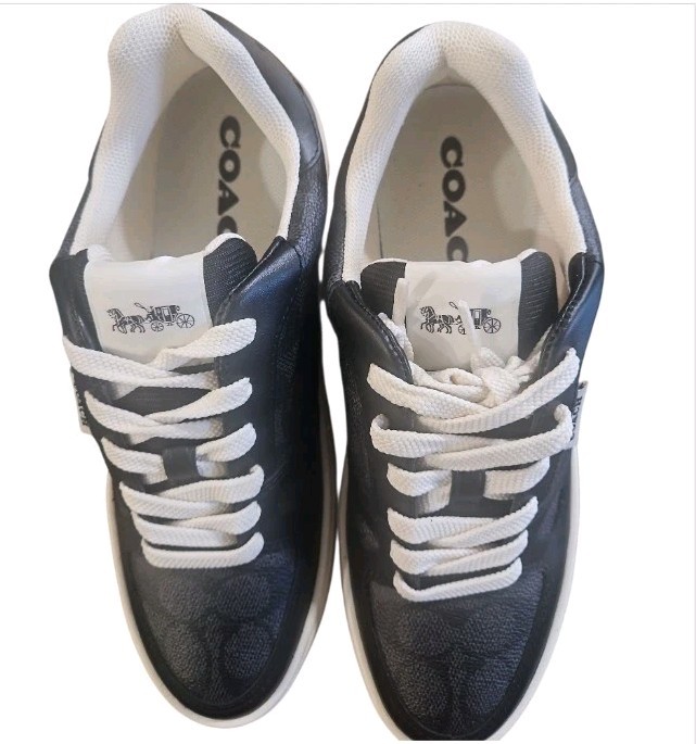 COACH Women’s Clip Court Low Top Sneaker Signature Coated Canvas Black Size 8.5B