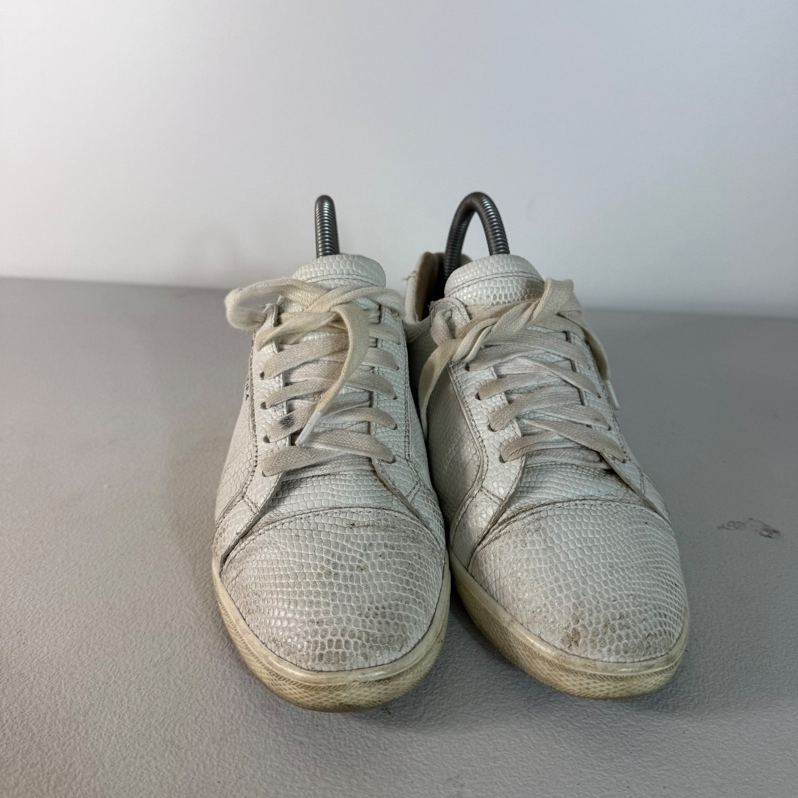 Frankie 4 Lucy II White Sneakers US 6 UK 3.5 EUR 36 Lace Up Shoes