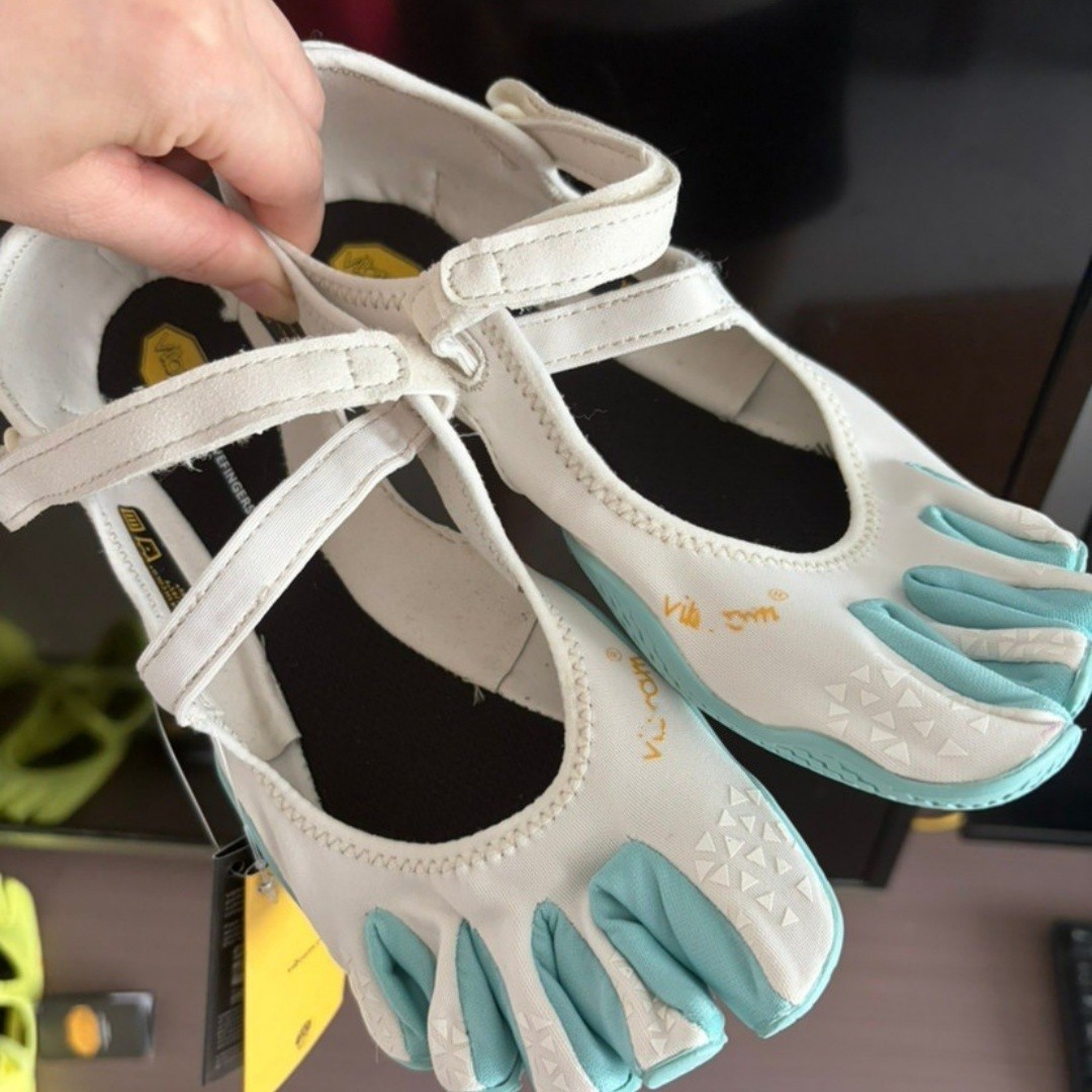 Womens Five‑Fingers Barefoot Sneakers Anti‑Slip Gym Fitness Shoes Multi Colors