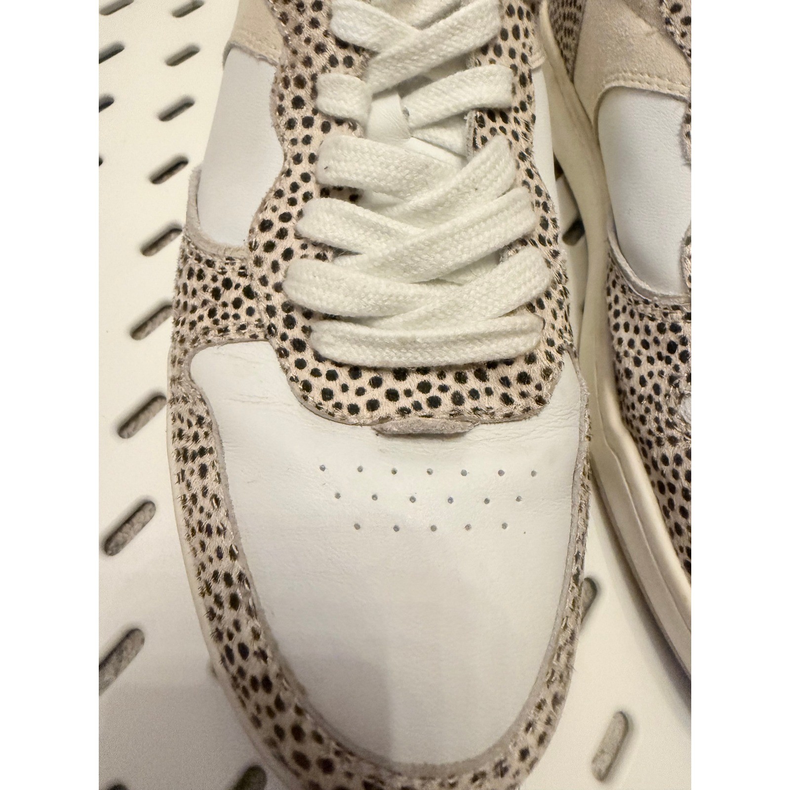 Madewell Court Spotted Calf Hair Sneakers Womens 8 Beige White MD783