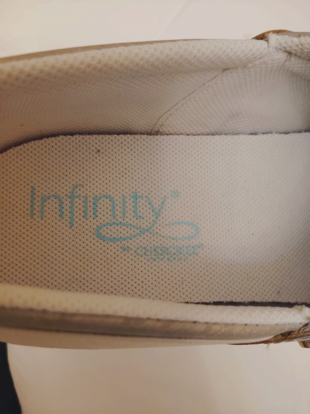 Infinity by Cherokee Taupe Slip-On Clogs ( Z-361)