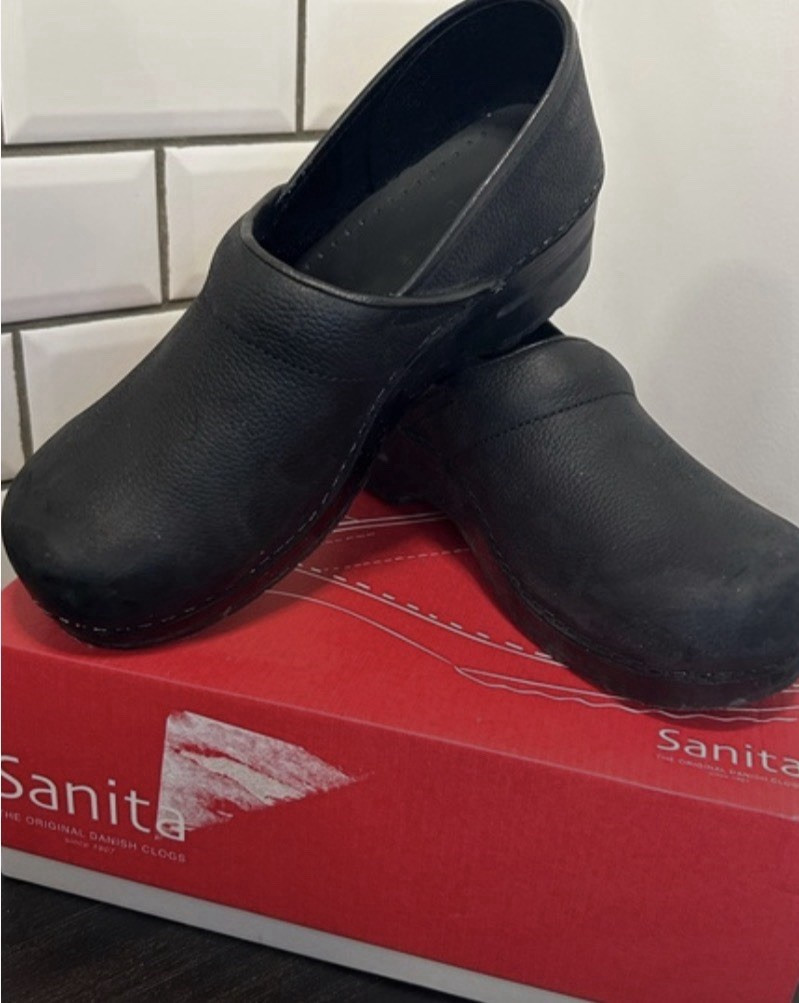 Sanita Professional Textured Oil Leather Clogs Black Women’s US 9 EU 40 C