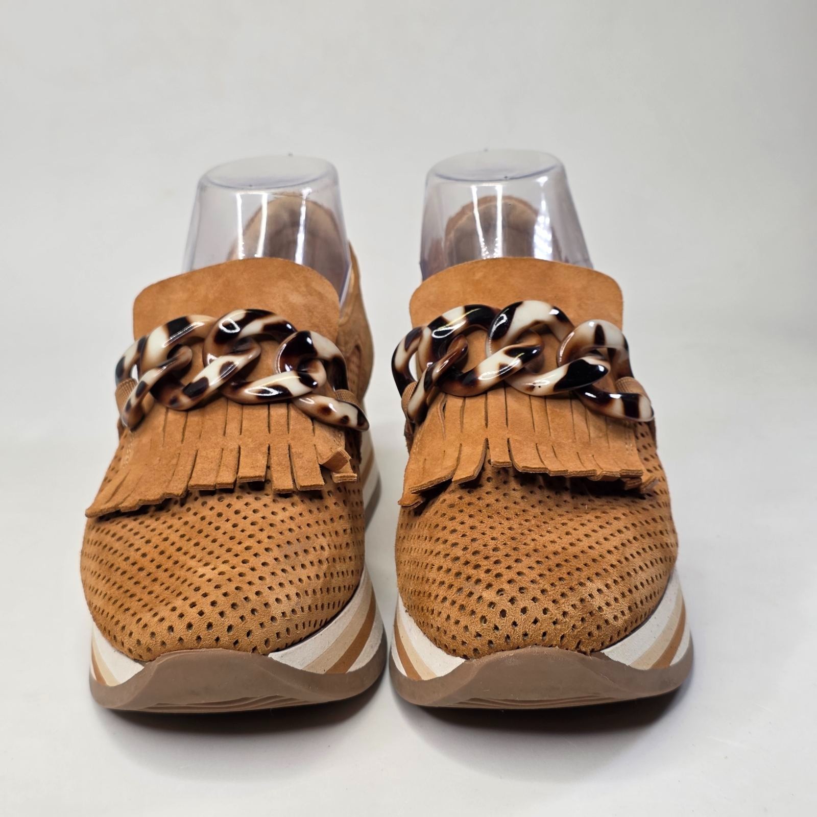 Softwaves Cadie Shoes Women’s 7.5 EU 38 Tan Suede Arch Support Platform Sneakers