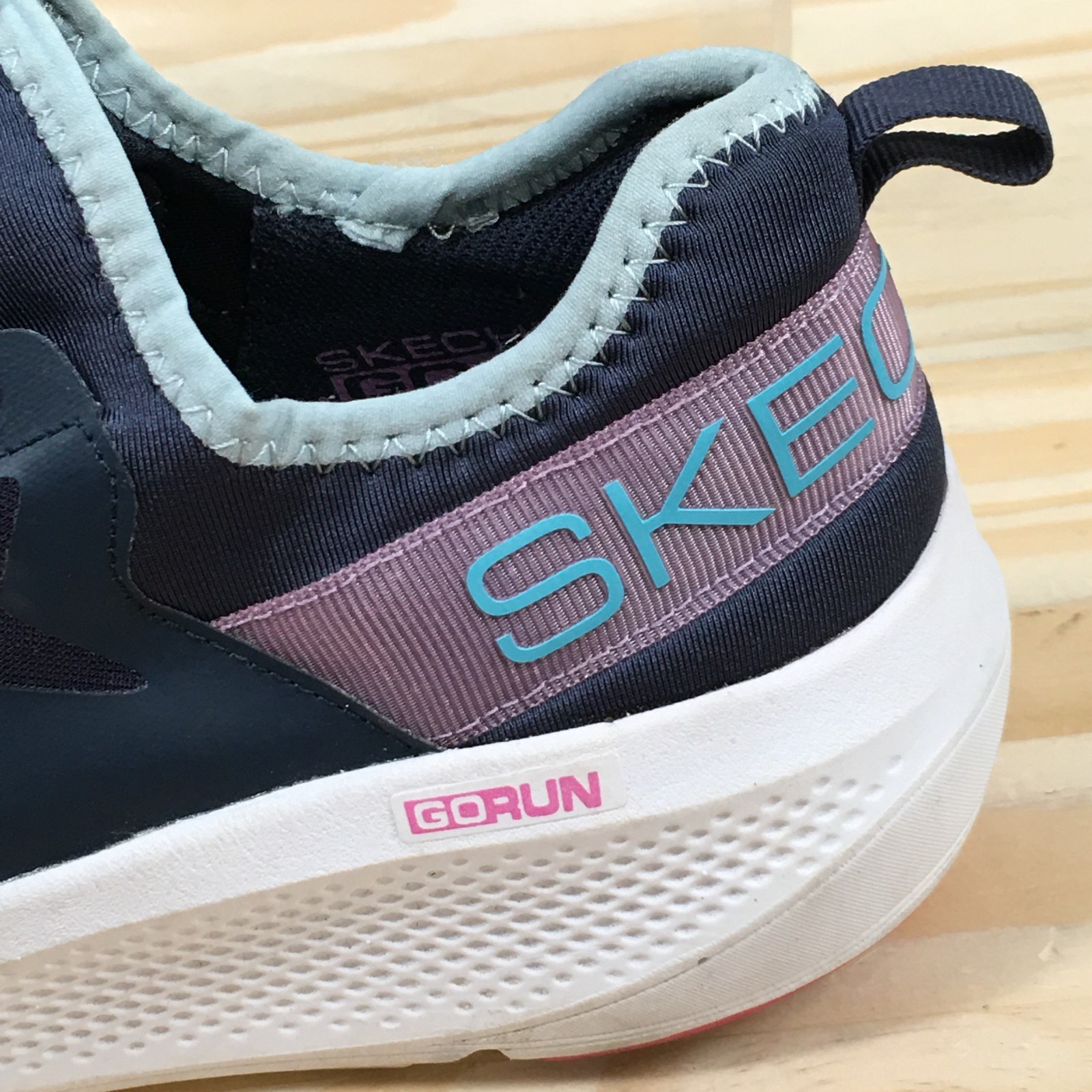 Skechers Go Run Elevate-Quick Stride Shoes Womens 9 Lace Up Sneaker Low Top Blue