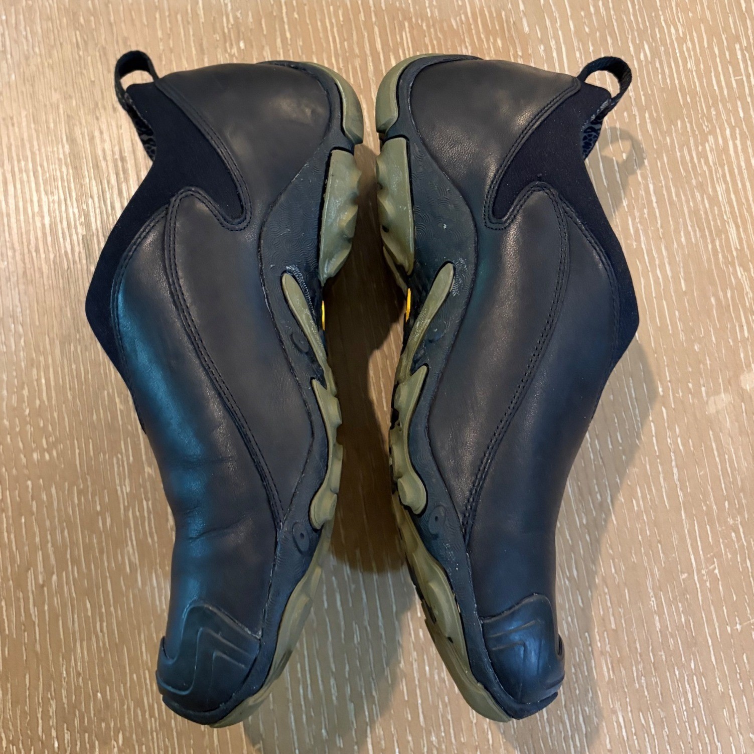 Merrell Polartec Smooth Black Leather Waterproof Slip-On Shoe US 7.5 Vibram