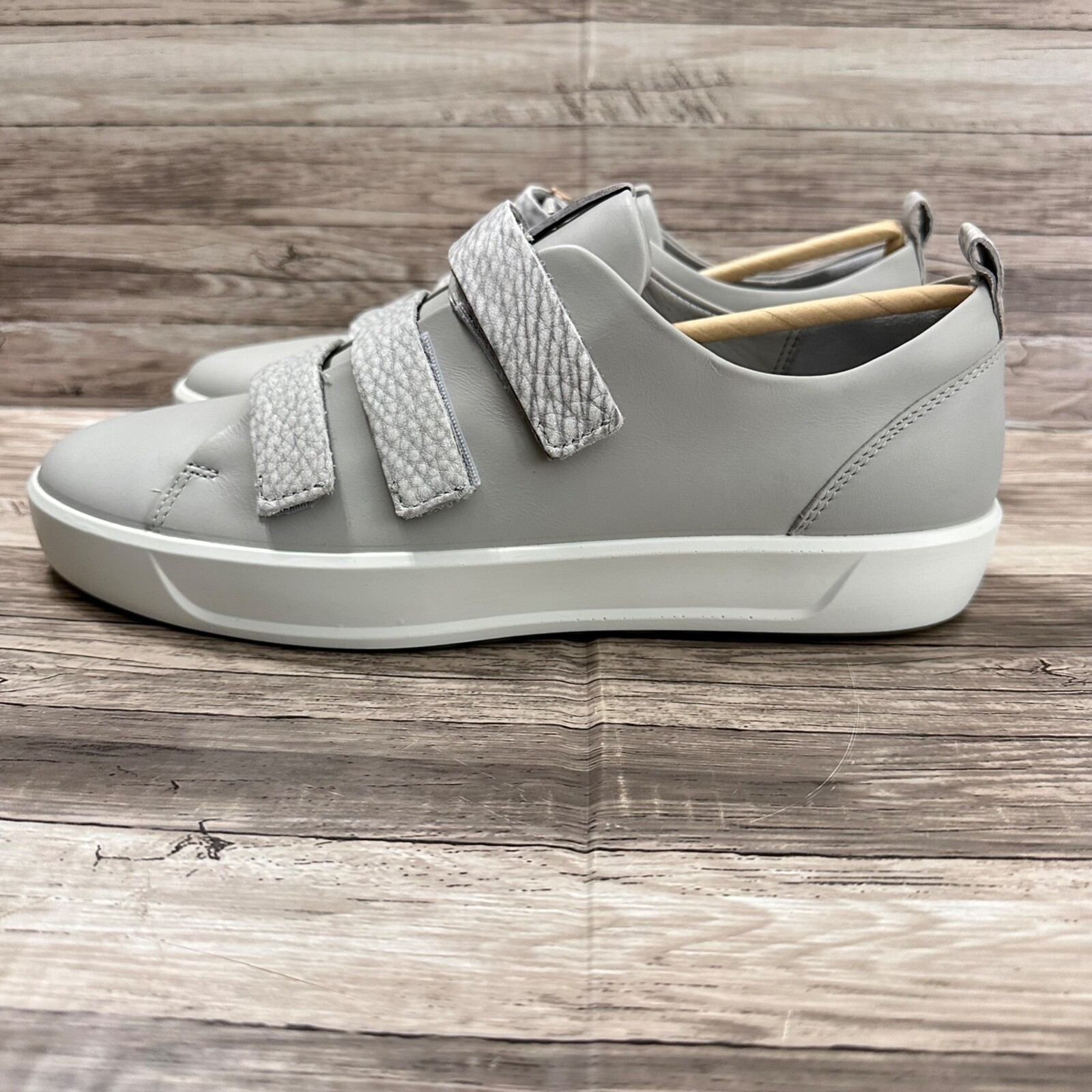 ECCO Soft 8 Sneakers Womens 11 Mens 9 Concrete Dove Leather Strap Comfort Shoes