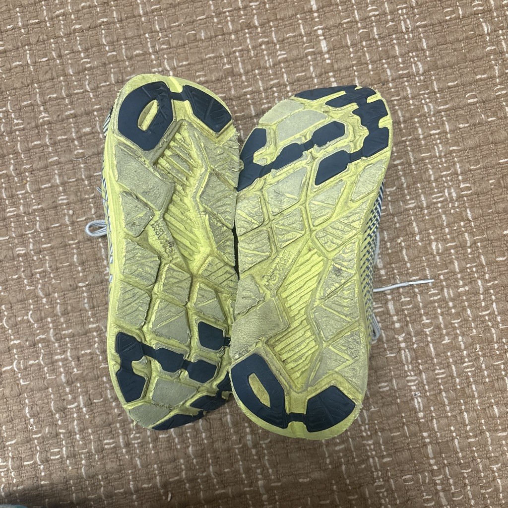 HOKA ONE ONE Rincon 2 Women’s Lightweight Lace-Up Sneakers Yellow Blue Size 6