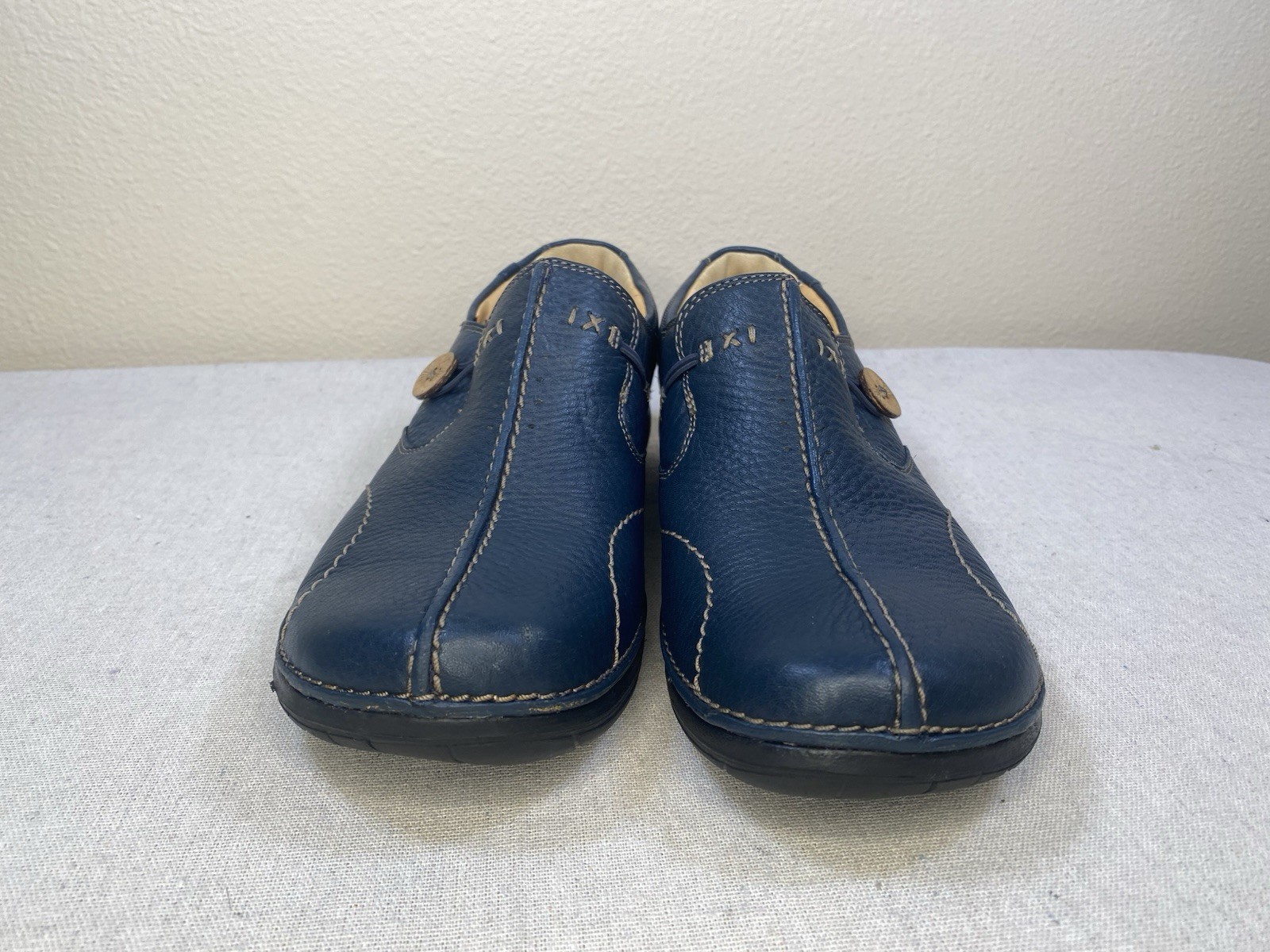 Clarks Unstructured Un.Loop Blue Leather Womens 9 US/40EU Slip-On Comfort Shoes