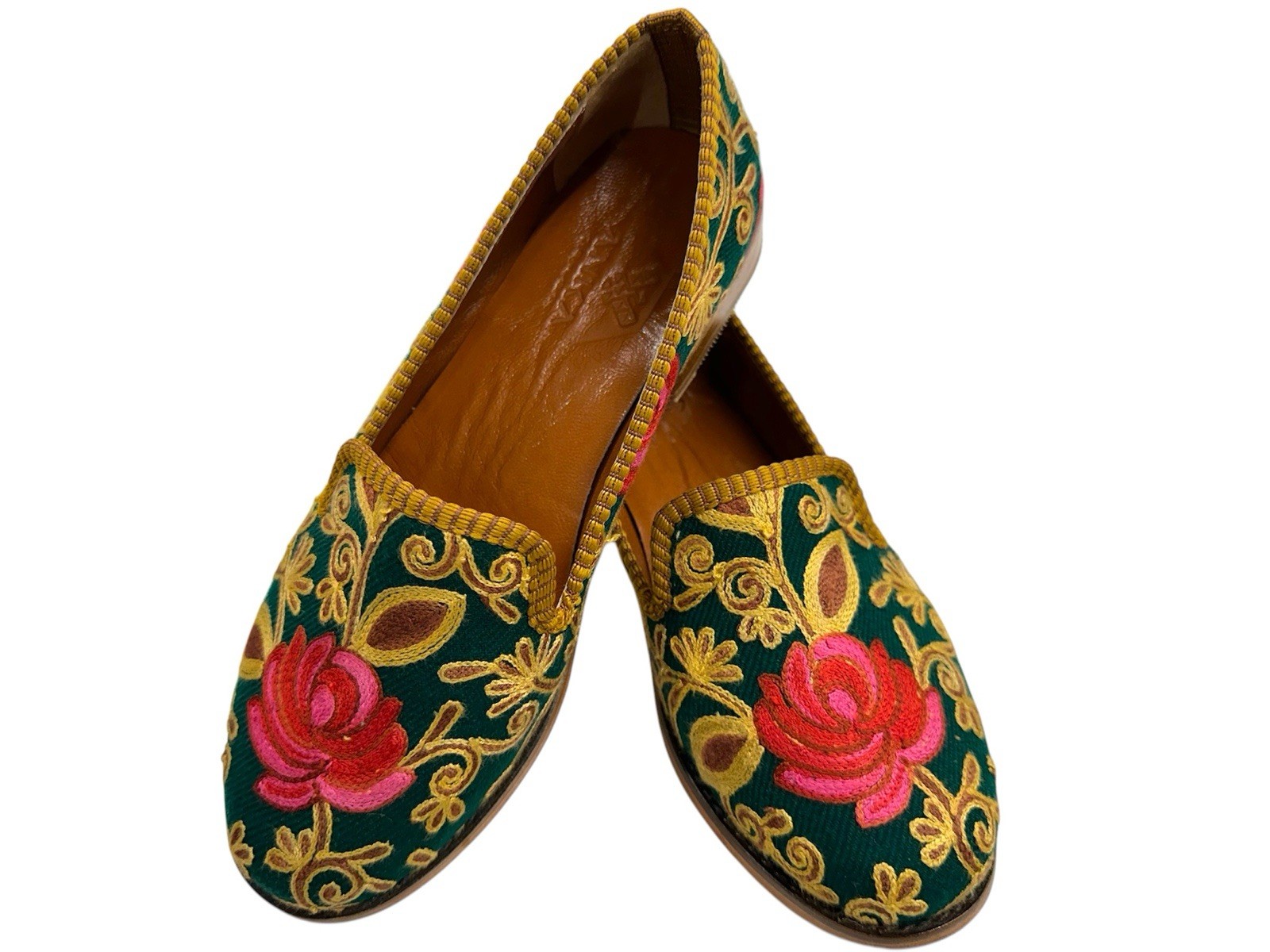 Embroidered Shoes US-8 (EU-38) (sole-hard leather. lining-leather) for Women