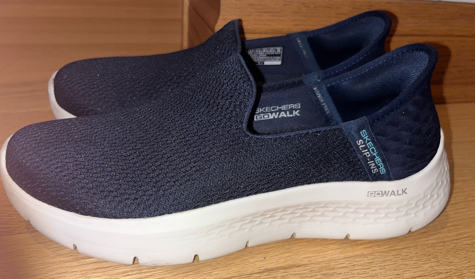 Skechers Slip Ins Go Walk Navy Blue Women’s Sz 8.5 Walking Shoes Cushion Comfort