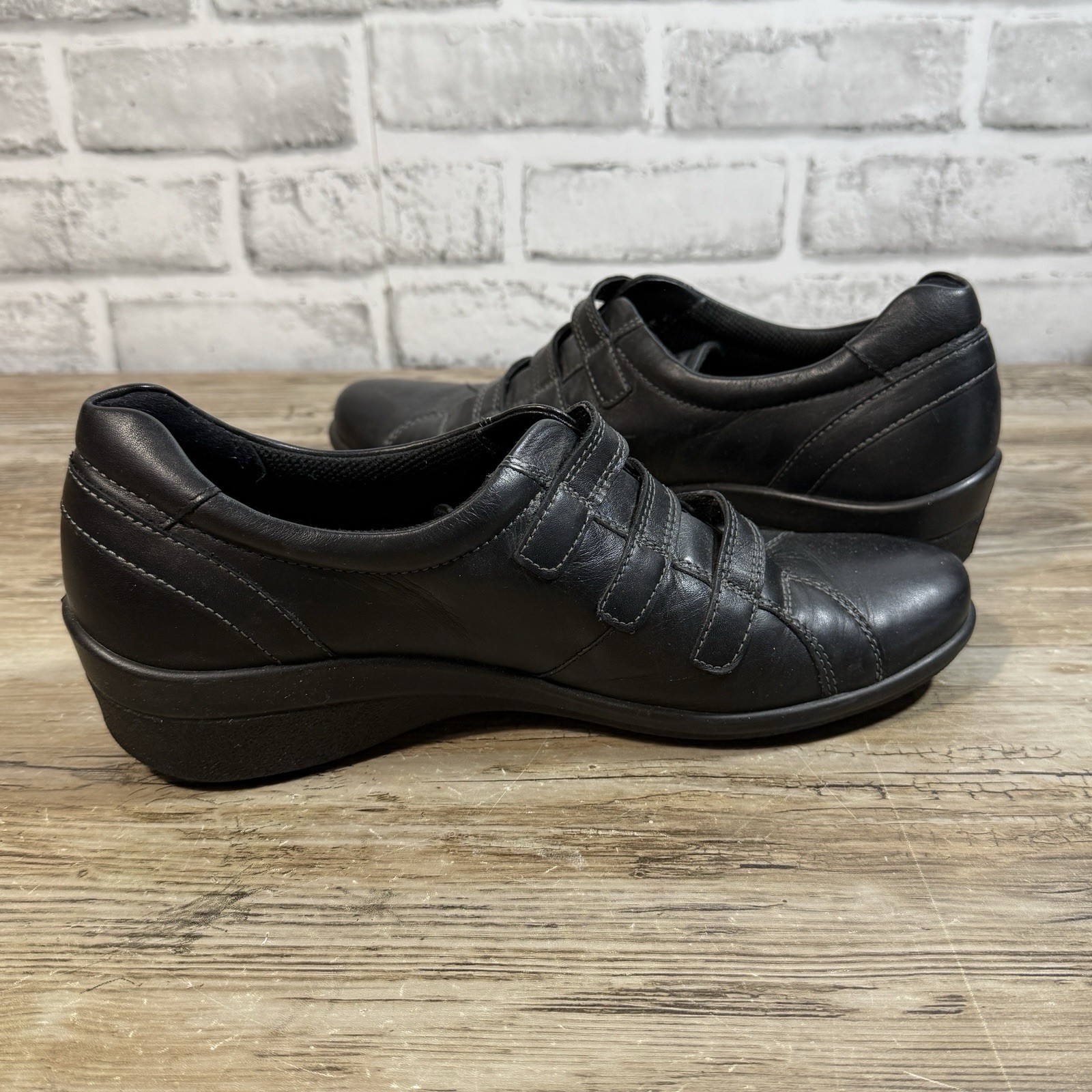 Ladies ECCO Corse 3 Strap Loafers 40 / 9 Black Leather Comfort Sneakers Shoes