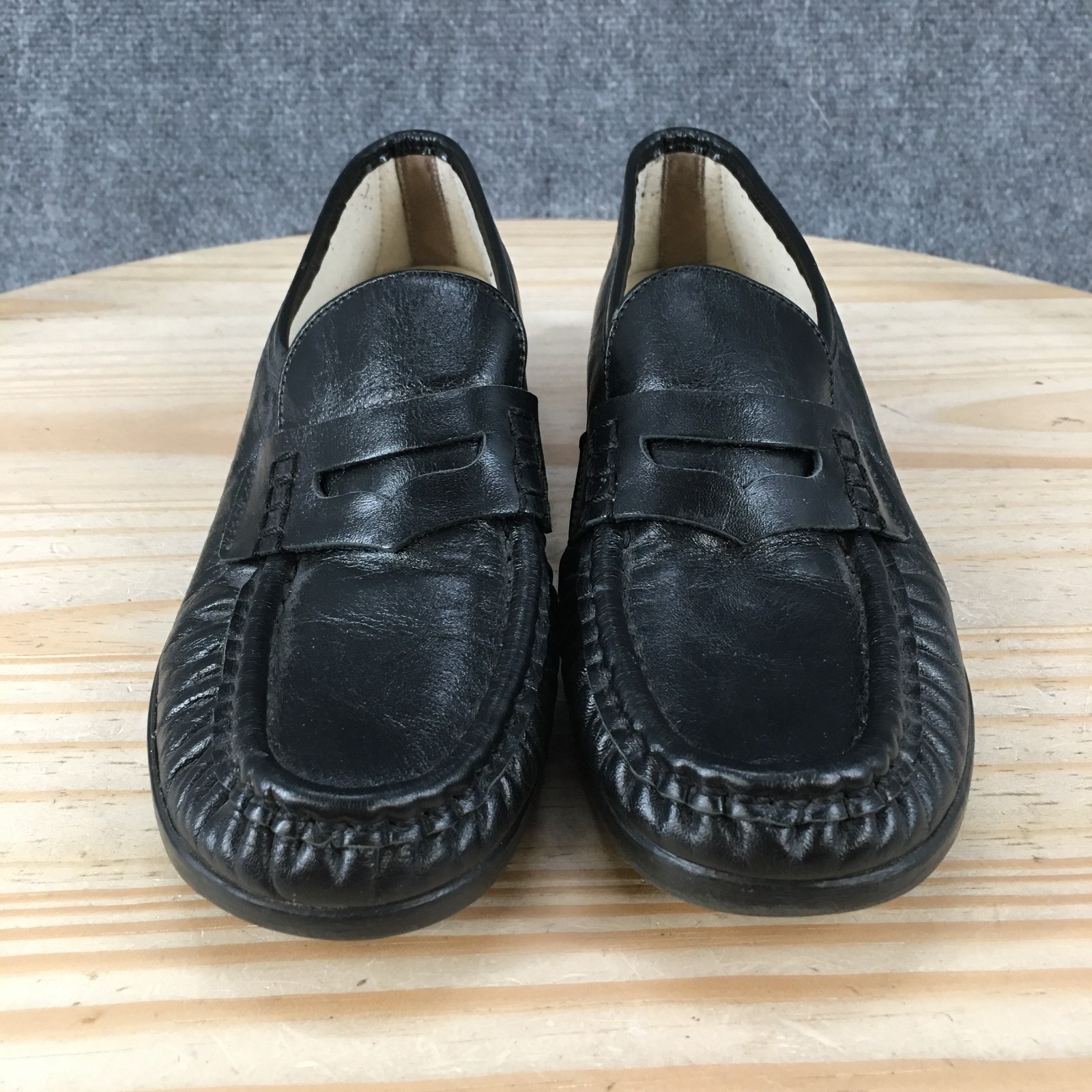 SAS Shoes Womens 9 E Handsewn Casual Slip On Moc Toe Loafers Black Leather