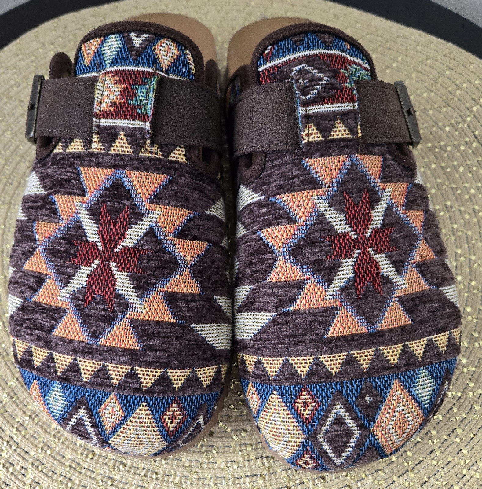Dirty Laundry Bohemian Tapestry AZTEC Pattern Slide On Clogs Womens US 7 Artsy