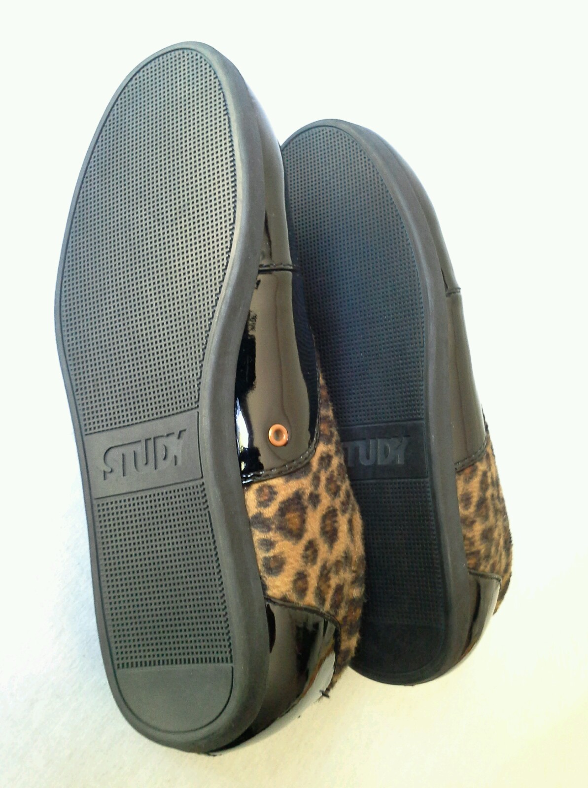Urban Outfitters Faux Patent Fuzzy Leopard Print Drop Sneakers by STUDY Sz 4