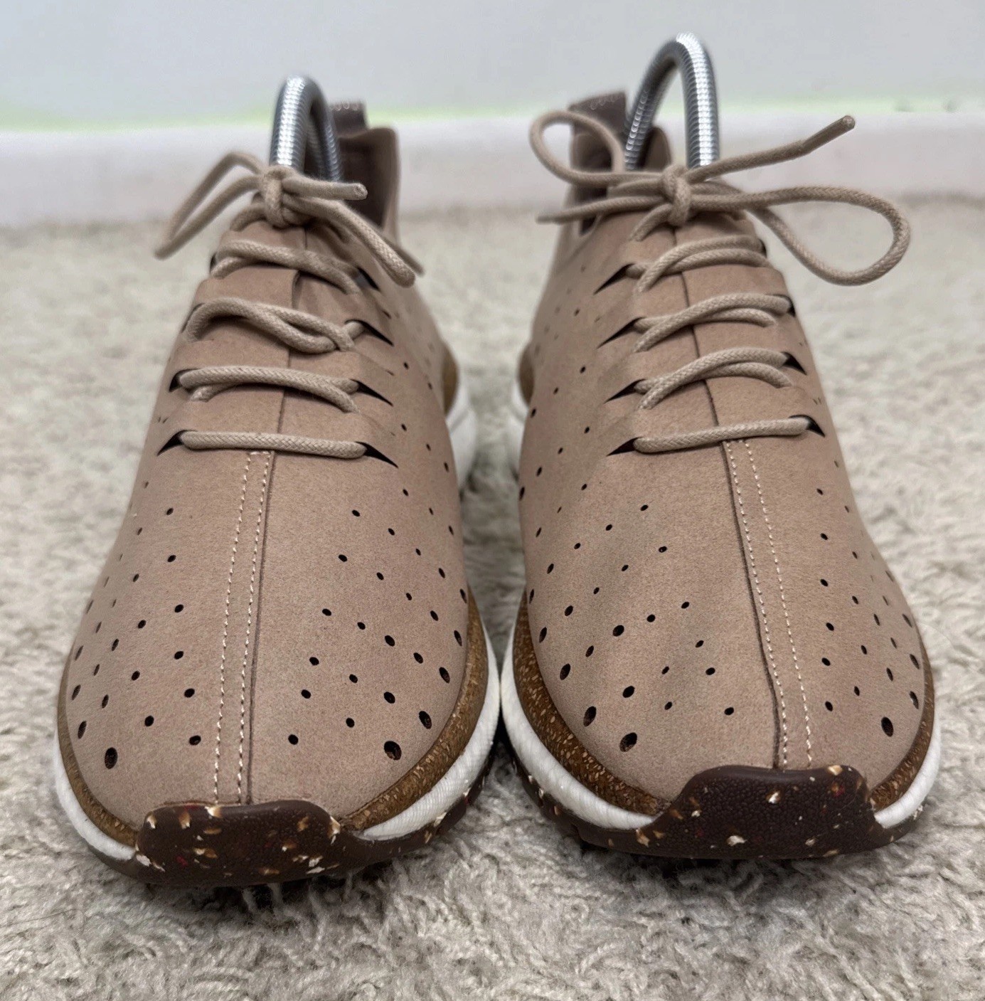 OTBT Women’s Beige Size 9M Lace Up Sneakers Travel Comfort Shoes Cork Footbed