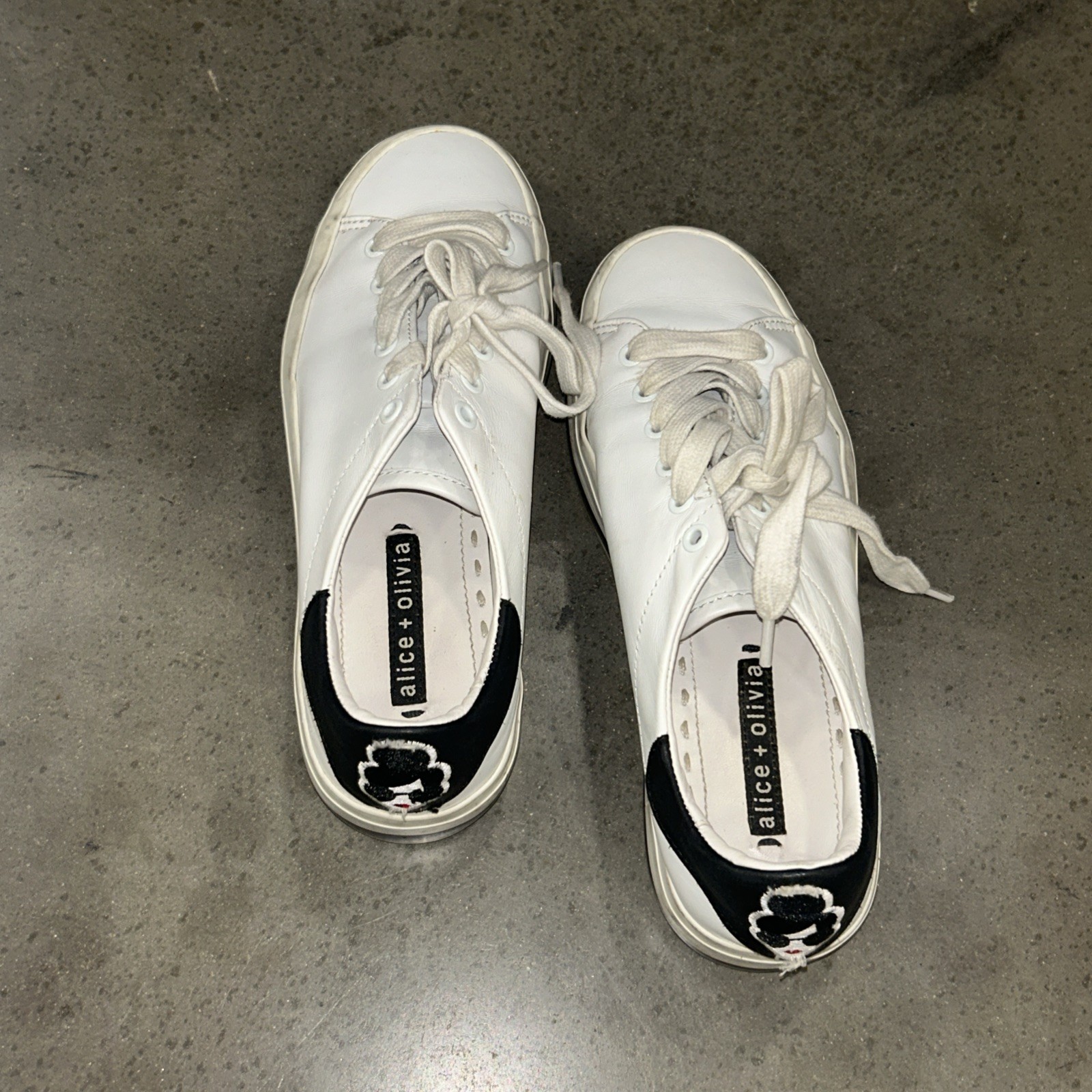 Alice + Olivia White and Black Terra Platform Casual Sneakers Size 35/ 5.5