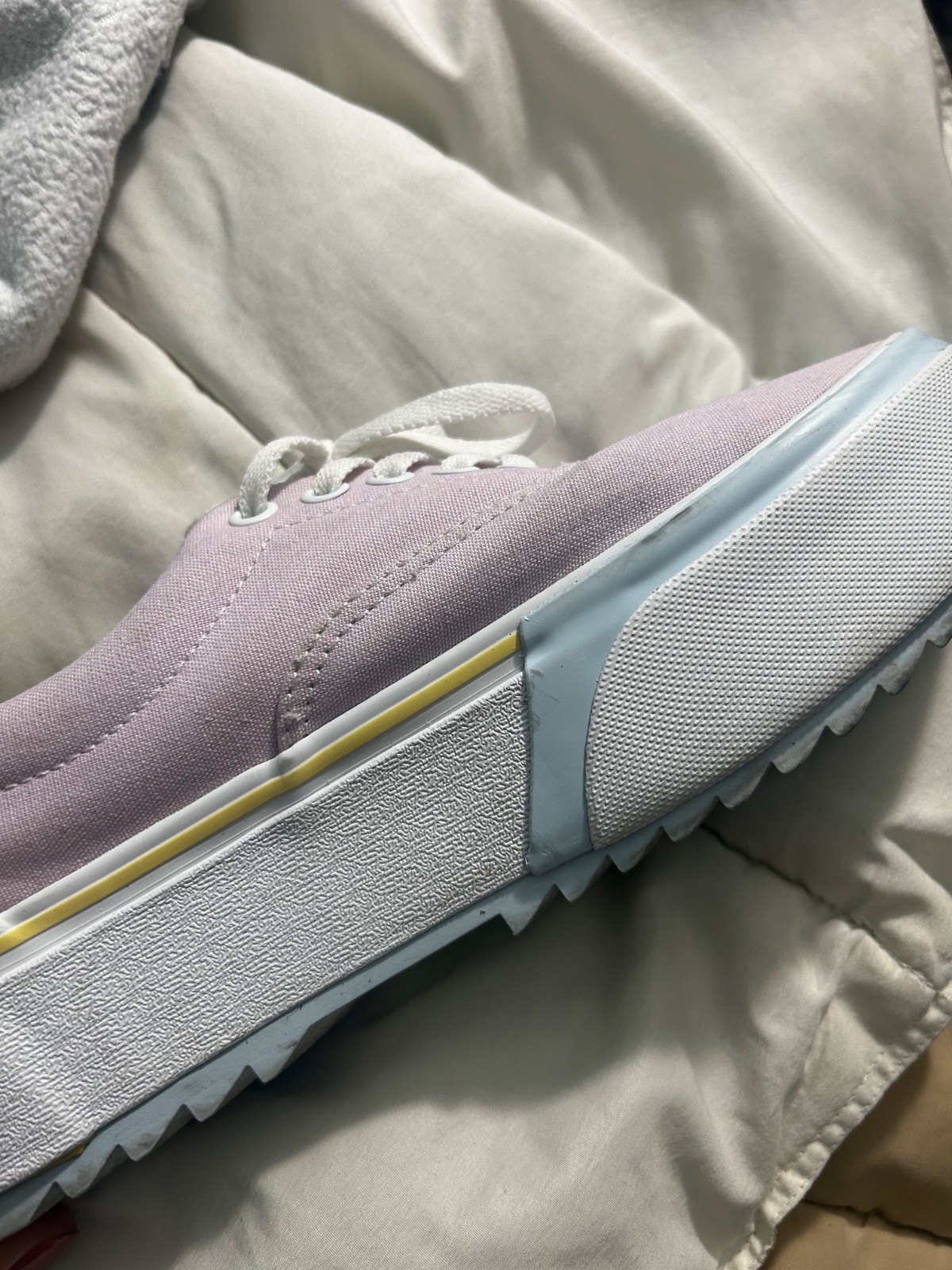 Great condition Vans shoes, women size 9.5 womens low rise platform Purple