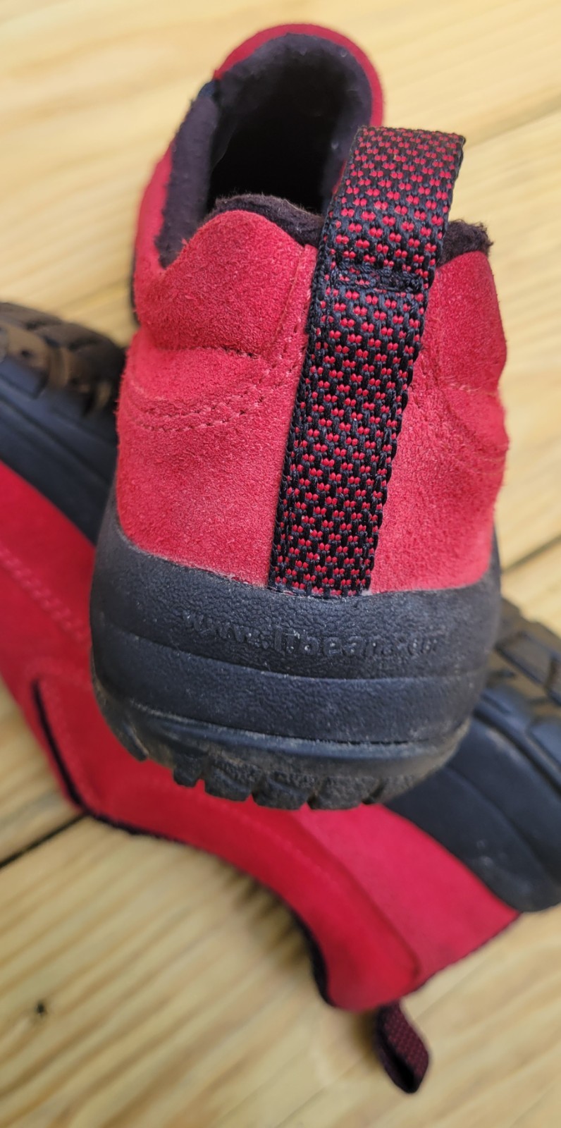 L.L. Bean Red Suede Women Moc Slip-on Walking Hiking Sz 6.5M