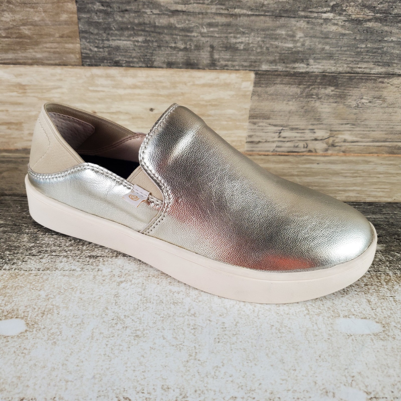 Spenco Saylor Womens Shoes Sz 6 D Champagne Suede Comfort Slip On Sneakers