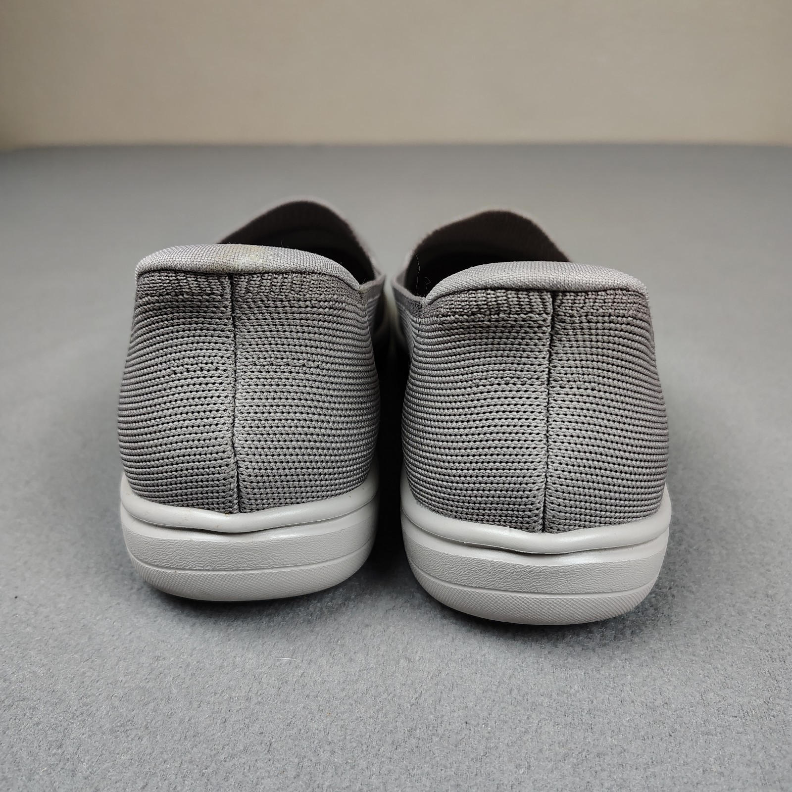 Skechers Hands Free Slip Ins Women 9 Gray Comfort Shoes Go Flex Walking Washable