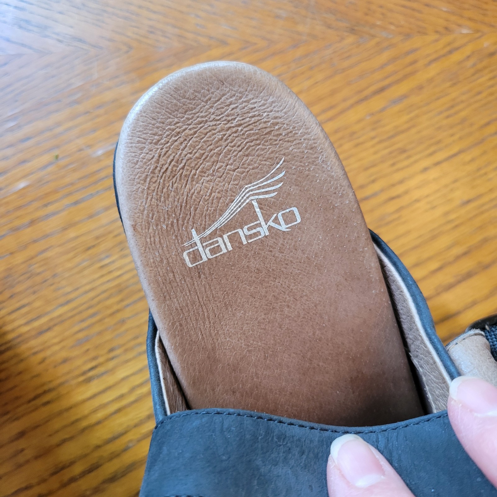 Dansko Delle Suede Slingback Platform Clogs Black Studded 38 8.5-9