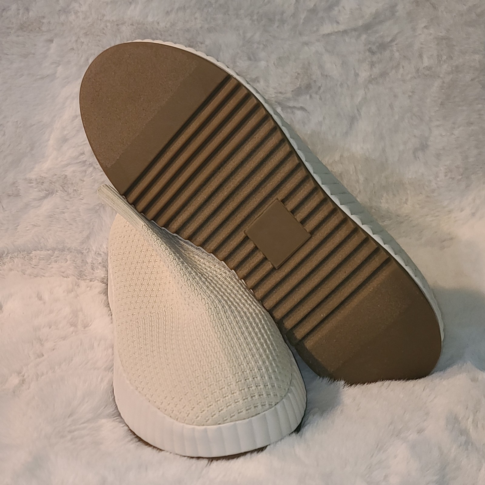 Sonoma Ortholite Eco Carolynn Color Natural / Off White Slip Ons US Size 10.