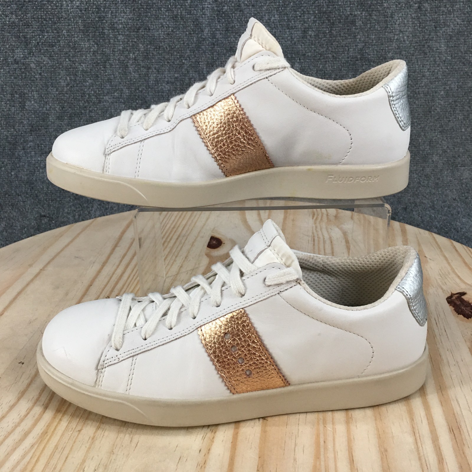 ECCO Street Lite Shoes Womens 8-8.5 Lace Up Retro Style Sneakers White Leather