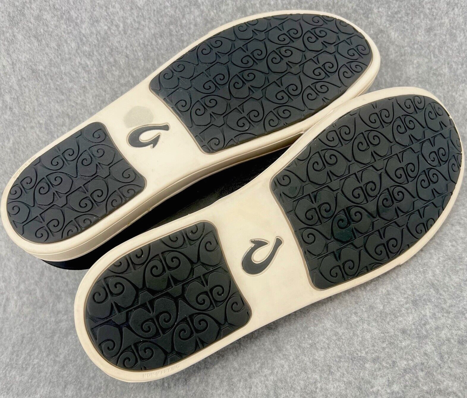 OLUKAI Pehuea Shoes Womens Size 9.5 Slip On Sneakers Black Mesh Comfort Loafers