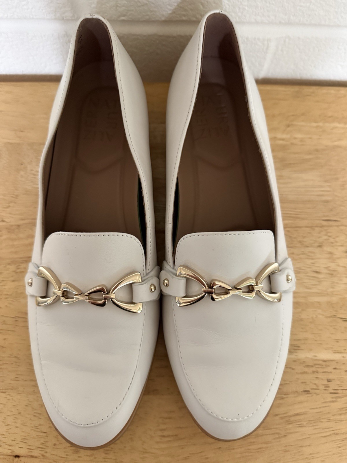 Naturalizer Gala Satin Pearl Leather Loafers – size 7.5 – great condition