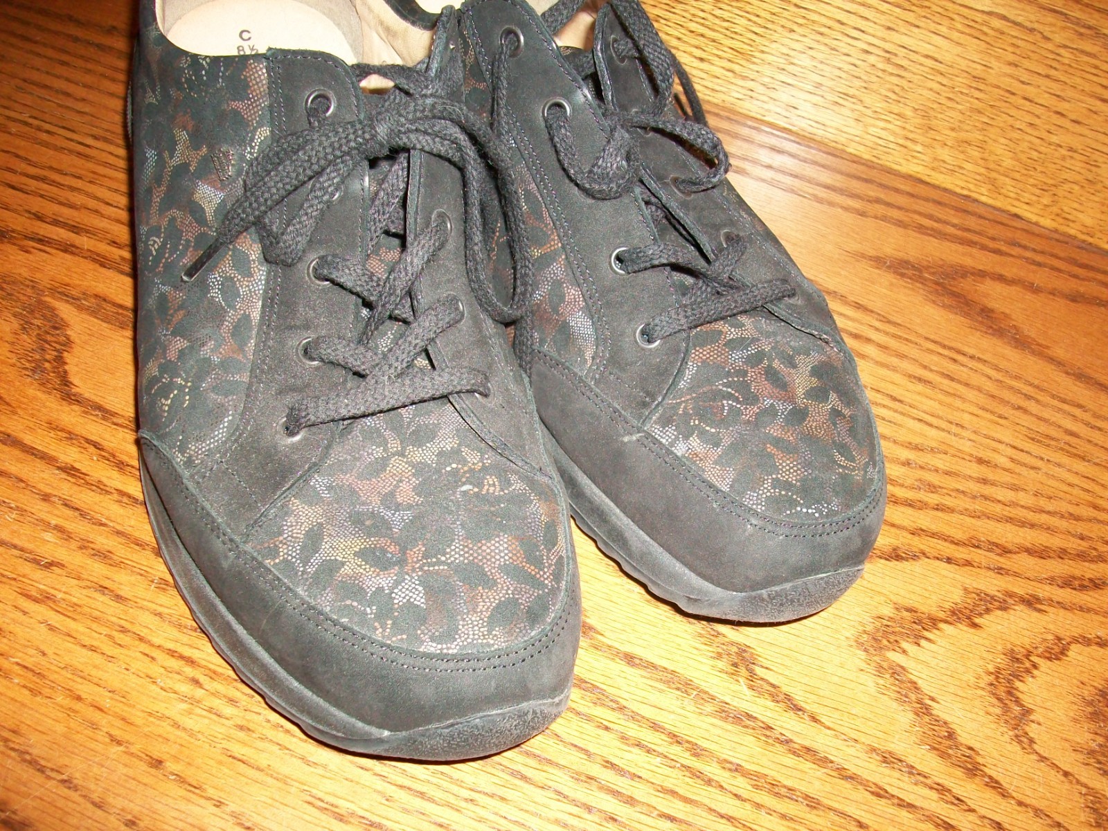 Finn Comfort shoes womens 8.5 leather & cloth black lace up floral pattern NICE