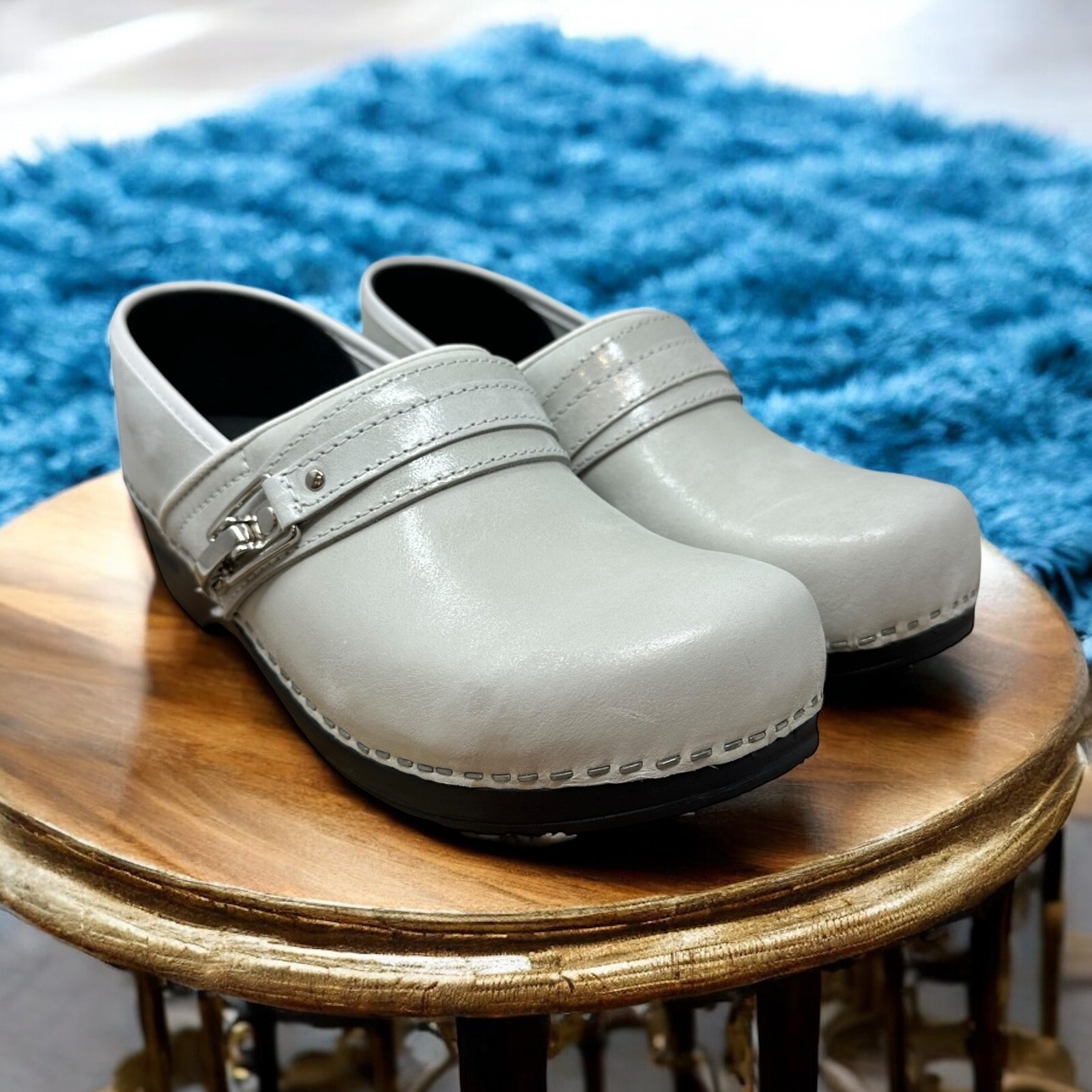 Sanita Professional Cabrio WHITE Wipe-Off Leather Slip-On Clogs 41 Buckle
