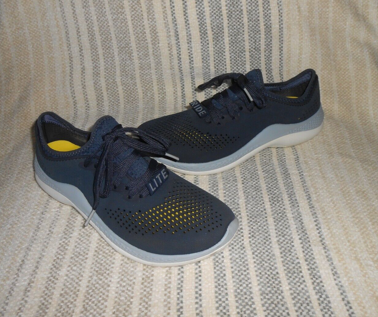 Crocs Literide 360 Pacer Sneakers Women 9 Blue Lace Up Comfort Water Shoe 206705