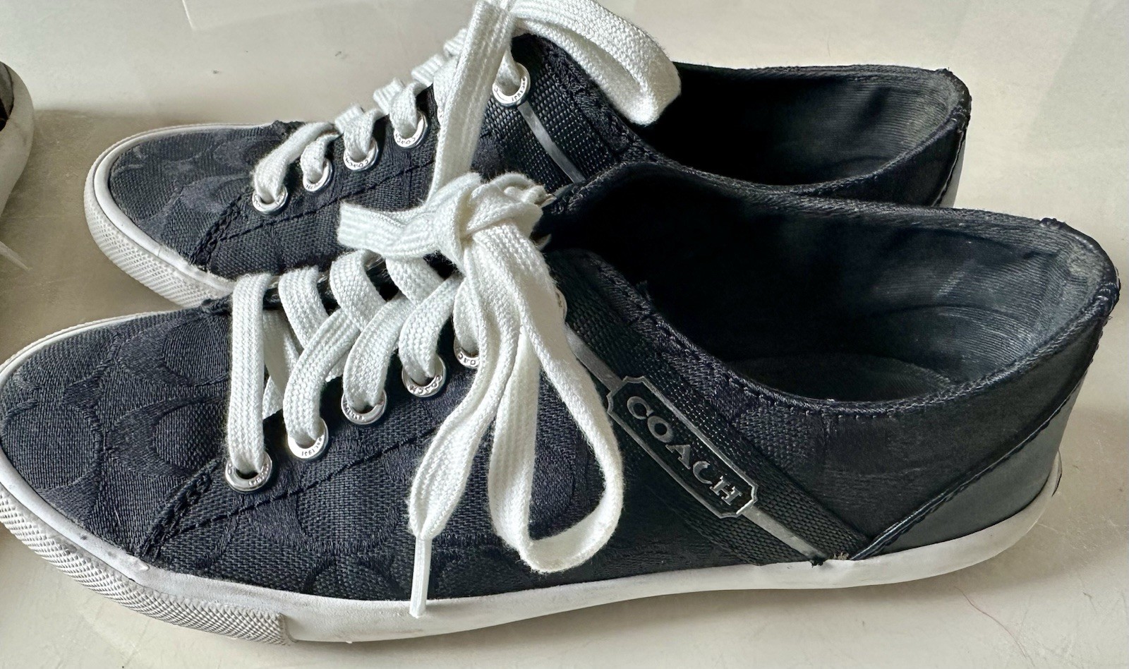 Coach Women’s Lesley Q1402 Signature Sneaker Shoe Black Brown Lot 2 – SIZE 6.5