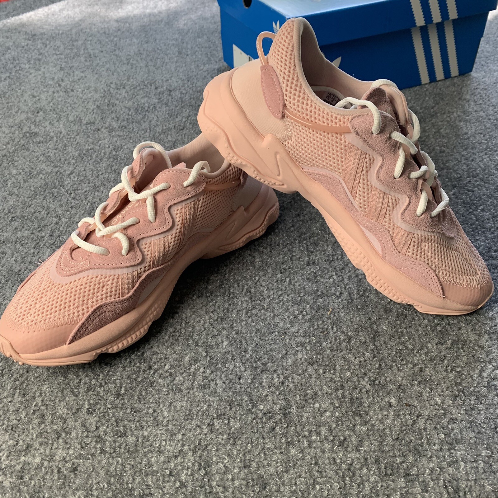 ADIDAS Ozweego Shoes Women’s Vapor Pink Hq6682 Size 7.5 US “New Without Box”