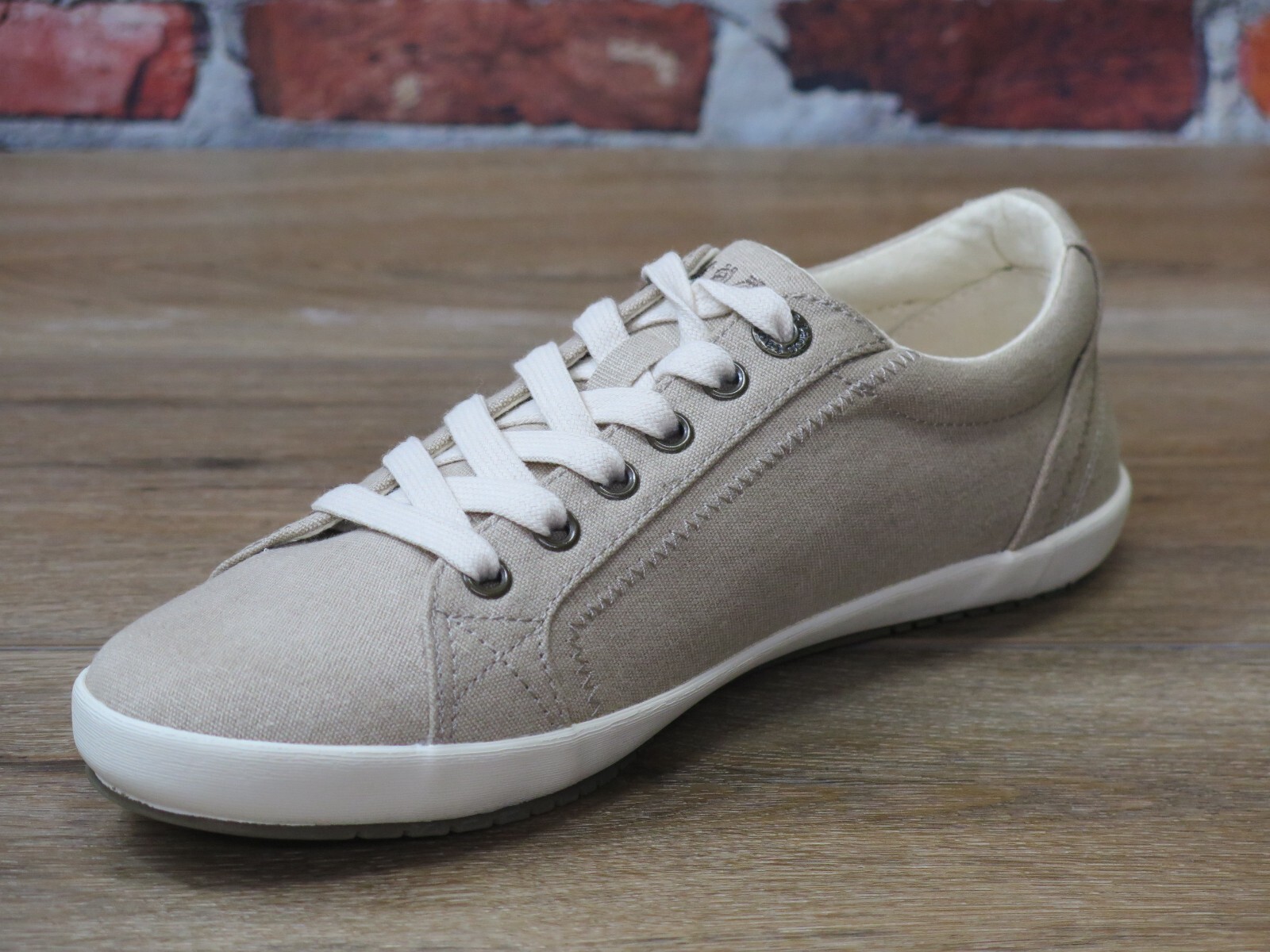 Women’s Taos Star Casual Sneaker Oat Wash Canvas *12844-OAT SZ 7.5M & 8W
