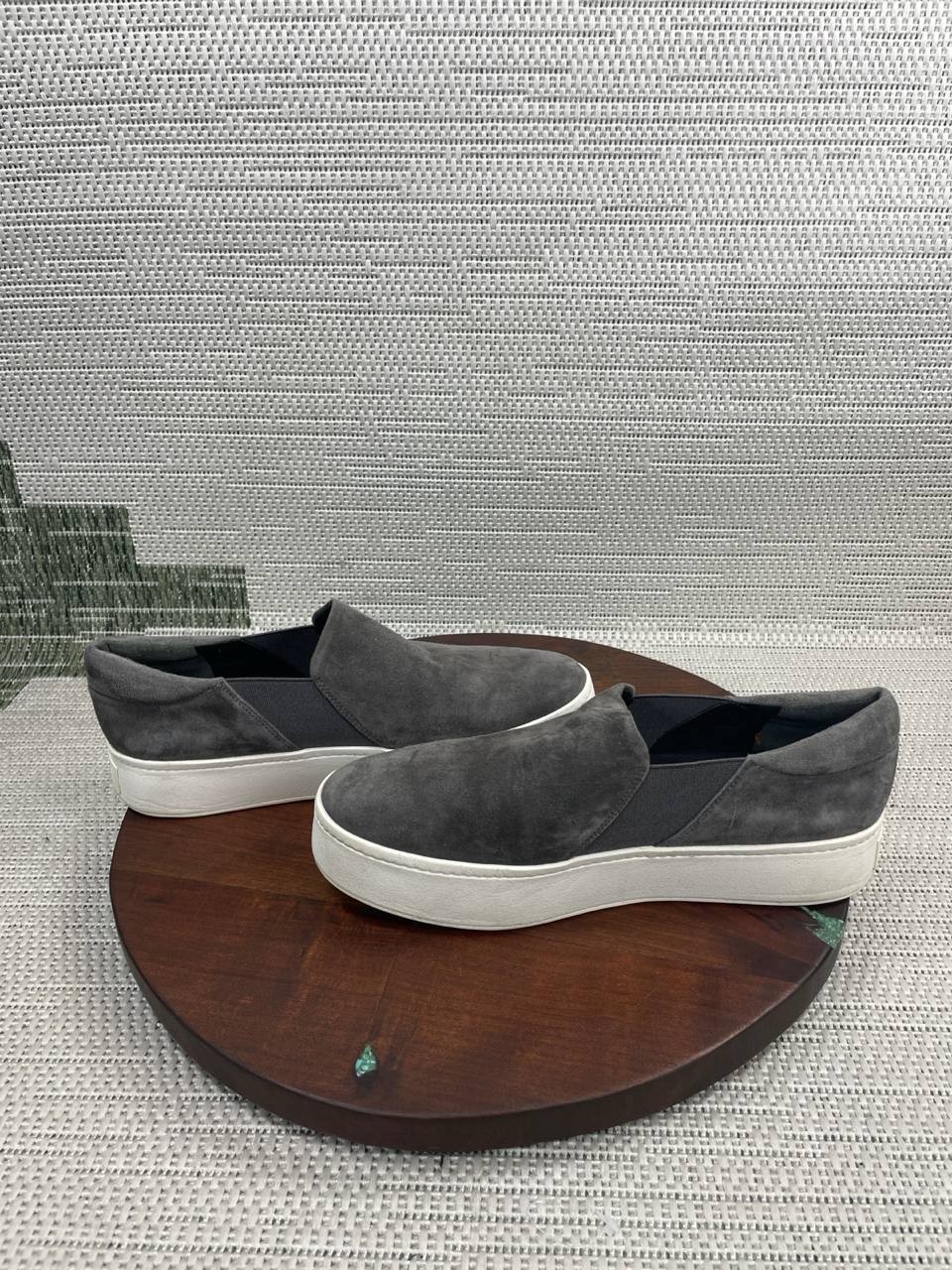 Vince Shoes Womens Size 9 M Warren Gray Suede Comfort Slip On Platform Sneaker