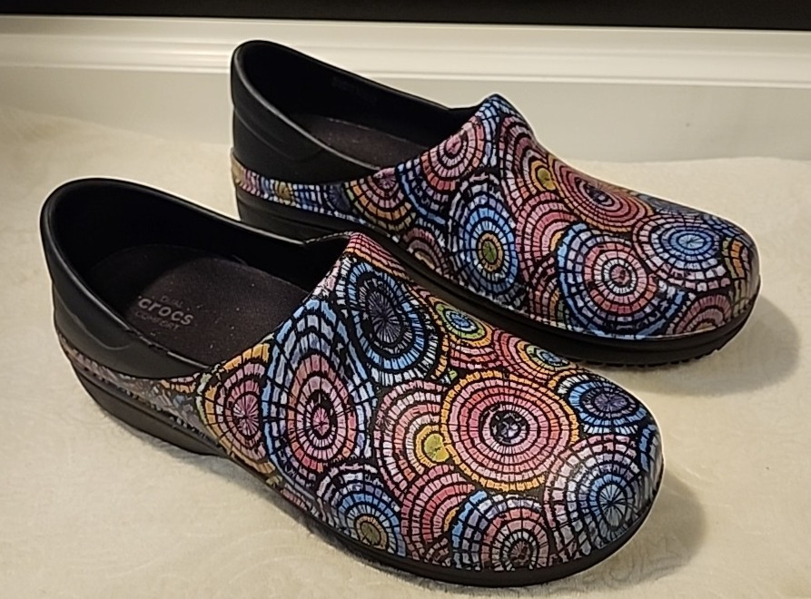 Slip on Summer Crocs neria pro ii Graphic Clog Size 11 Psychedelic Pattern Shoes