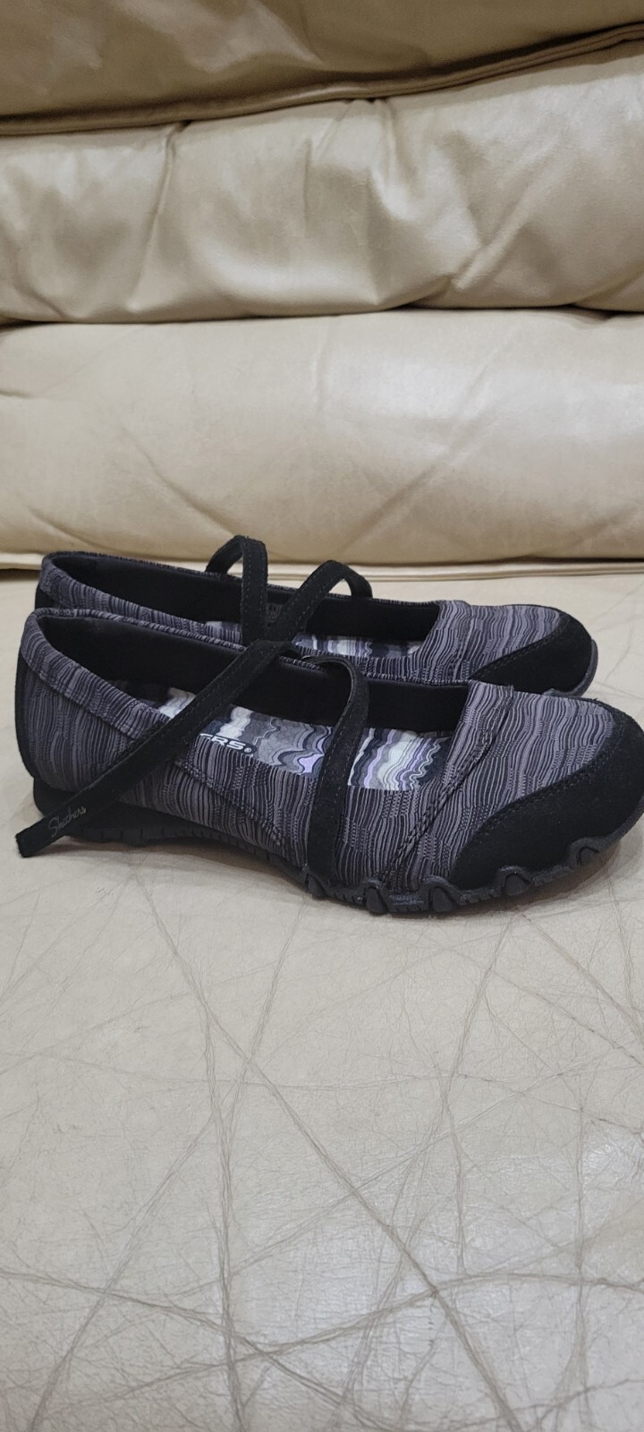 Skechers