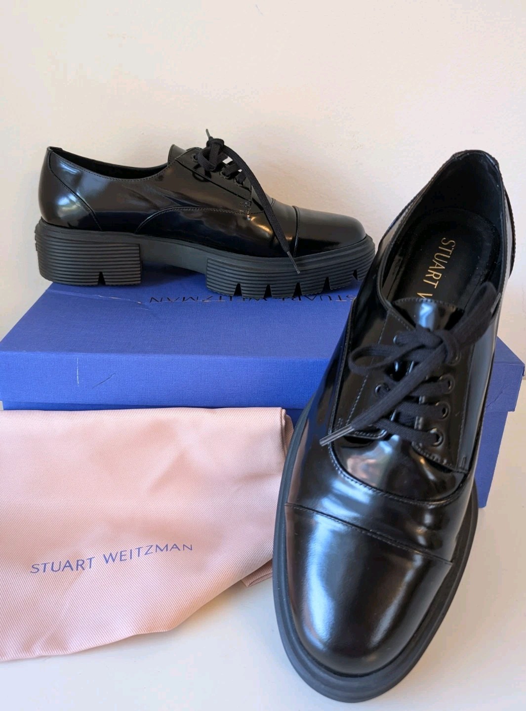 Stuart Weitzman Women’s Nolita Lace-Up Oxfords, Black 10.5B Medium US (B32)