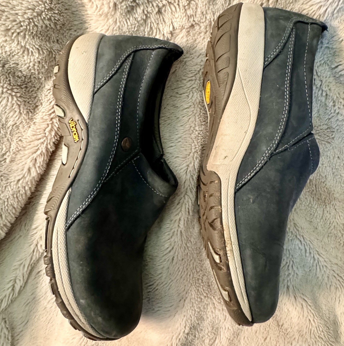 Dansko Patti Shoe Women 39 8.5-9 Gray Blue Nubuck Slip On Vibram Waterproof Clog