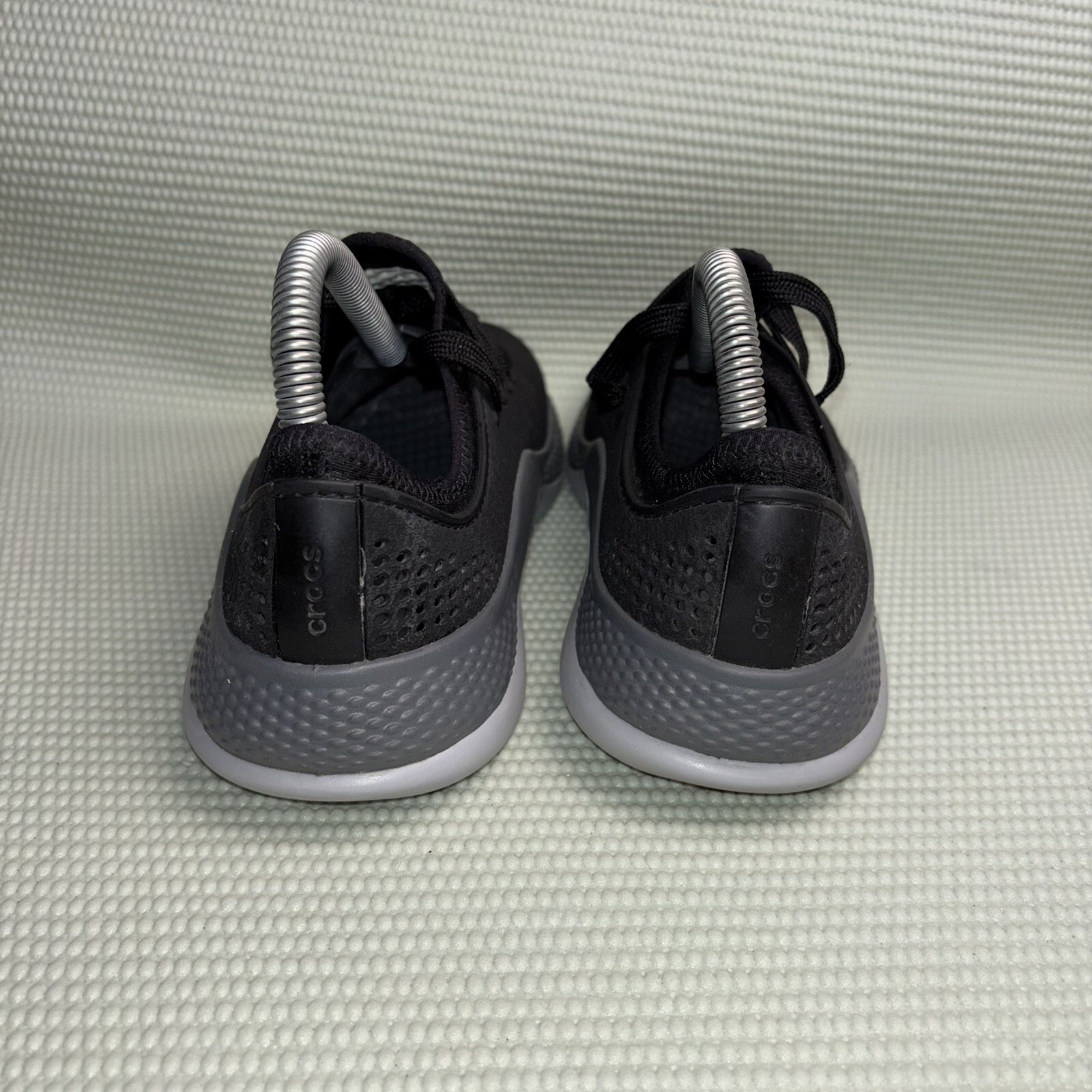 Crocs Literide 360 Pacer Sneakers Women’s Size 8 Lace Up Comfort Water Shoes
