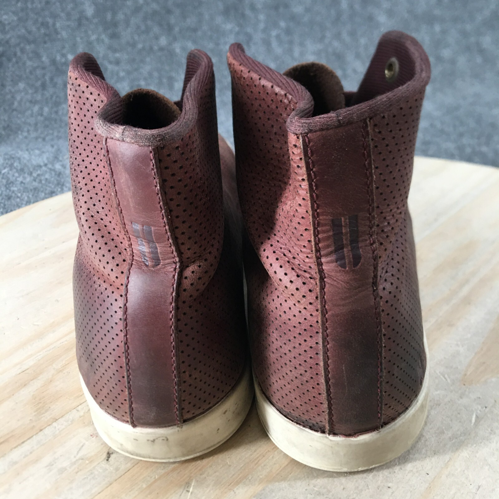 No Bull Shoes Mens 8.5 Womens 10 Sneakers Burgundy Leather High Top Lace Up