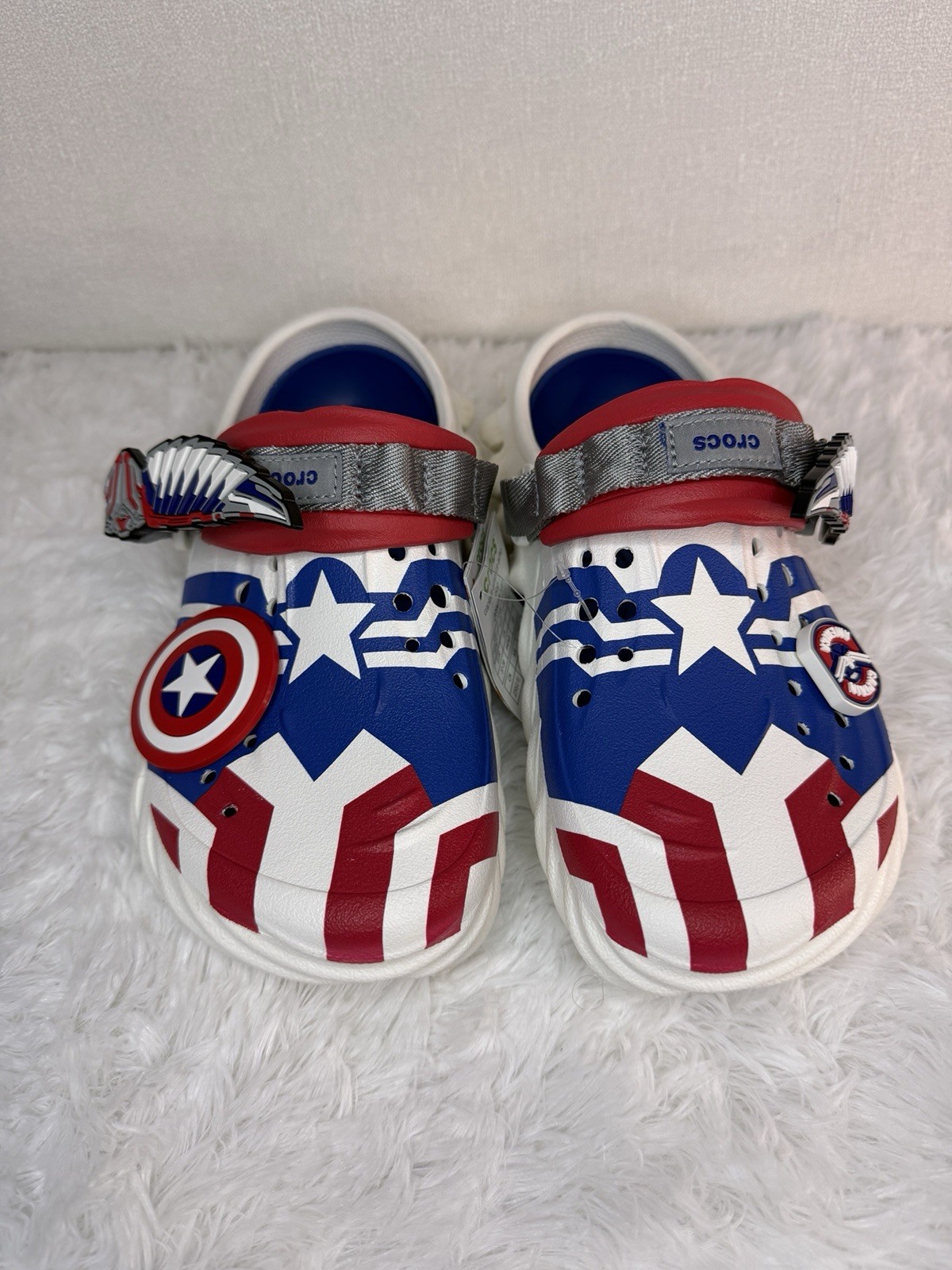 Captain America Falcon Marvel Disney Crocs M5/W7 Brand New With Defects $50