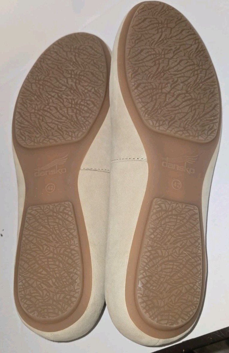 DANSKO khaki Tan Natural Suede Comfort Slipon Flats 42 11.5 12 NWOB
