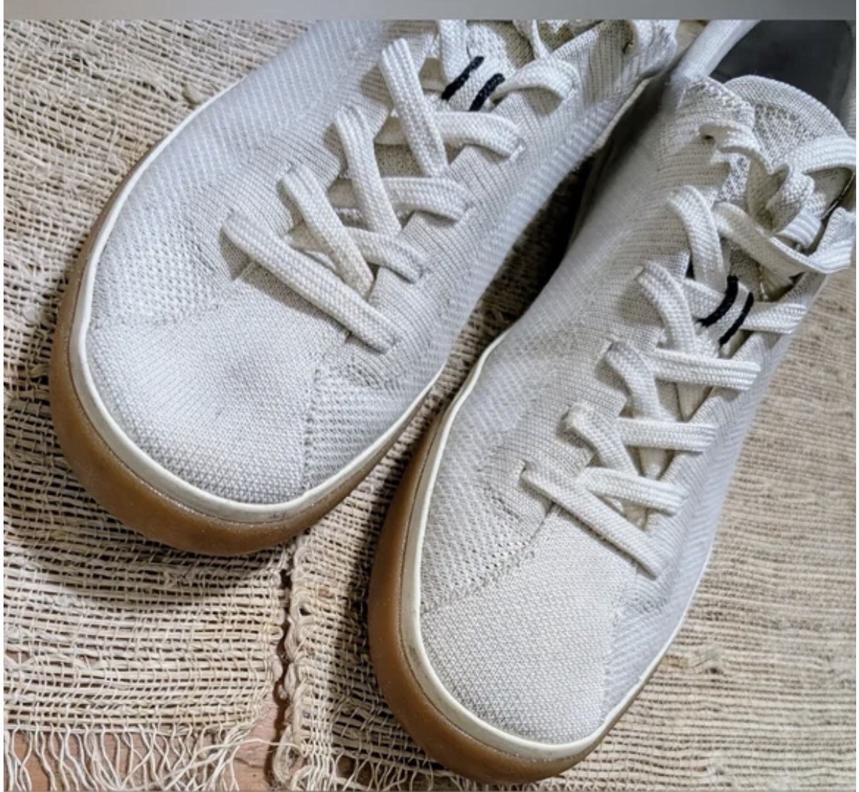 Rothy’s Women’s Lace Up Sneakers Blonde size 9.5 – worn once