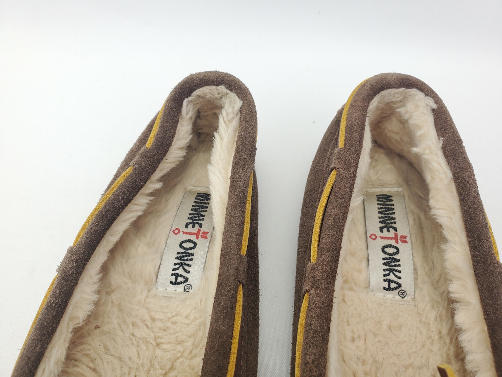 Minnetonka Moccasin Loafers Ws 6 Brown Suede Pile Lined Rawhide Boat Lacing 4012