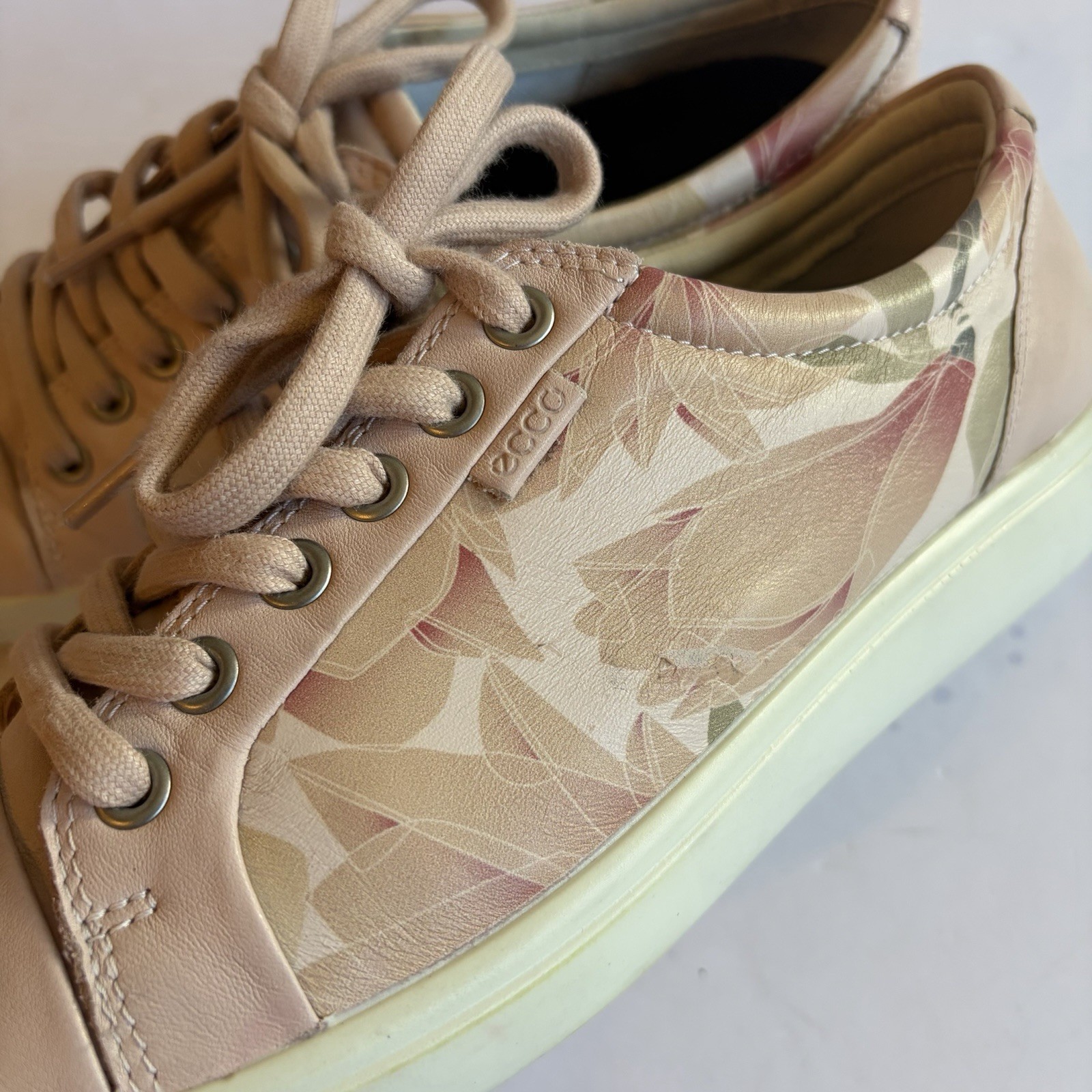 Ecco Soft 7 Floral Rose Dust Pink Sneaker Shoe Women’s Size US 9 EU 40