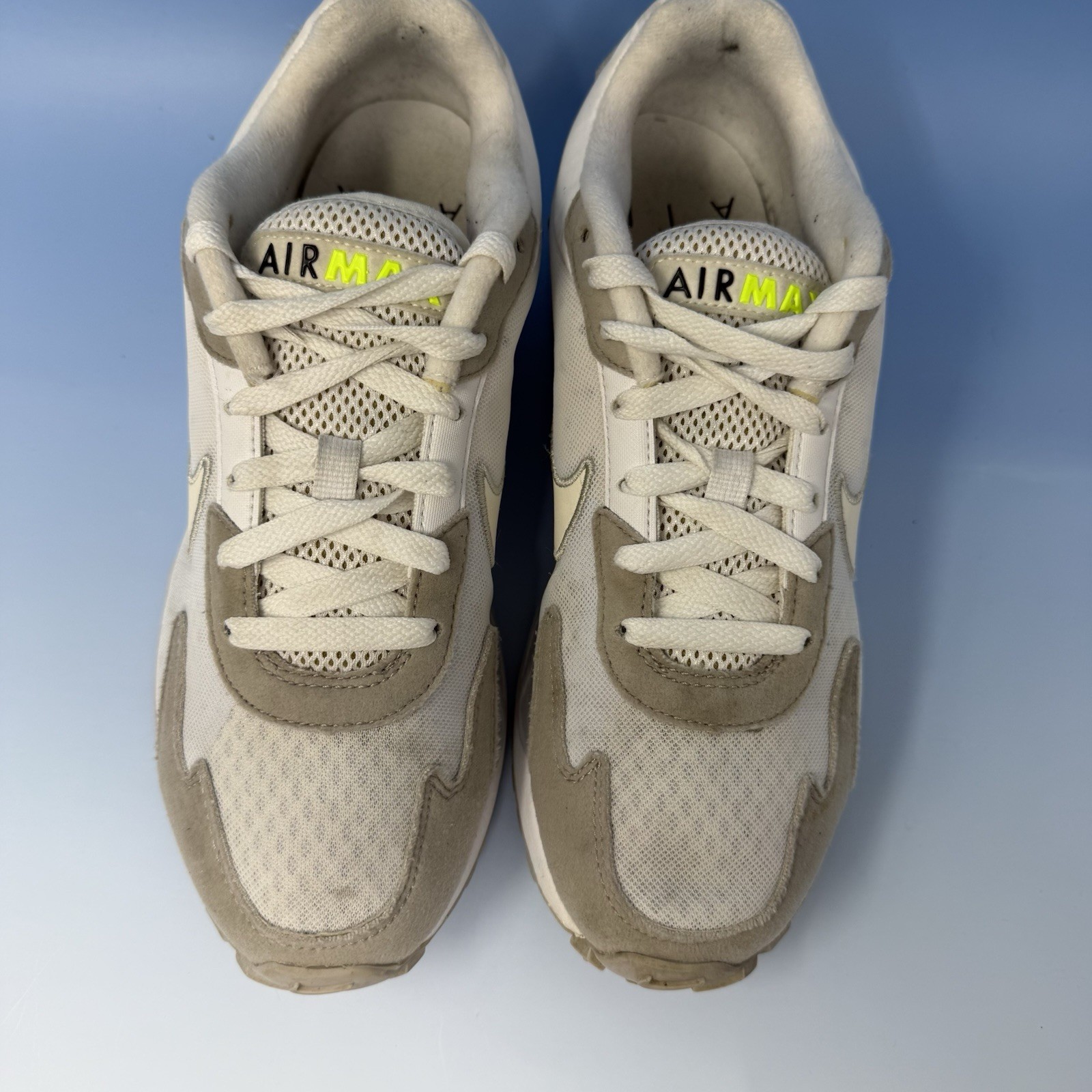 Nike Women’s White Mesh Air Max Solo Athletic Shoes Sneeakers Sz 8.5 M
